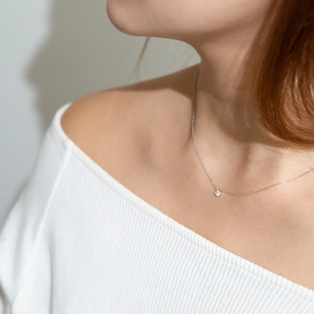 18K White Gold Diamond Necklace