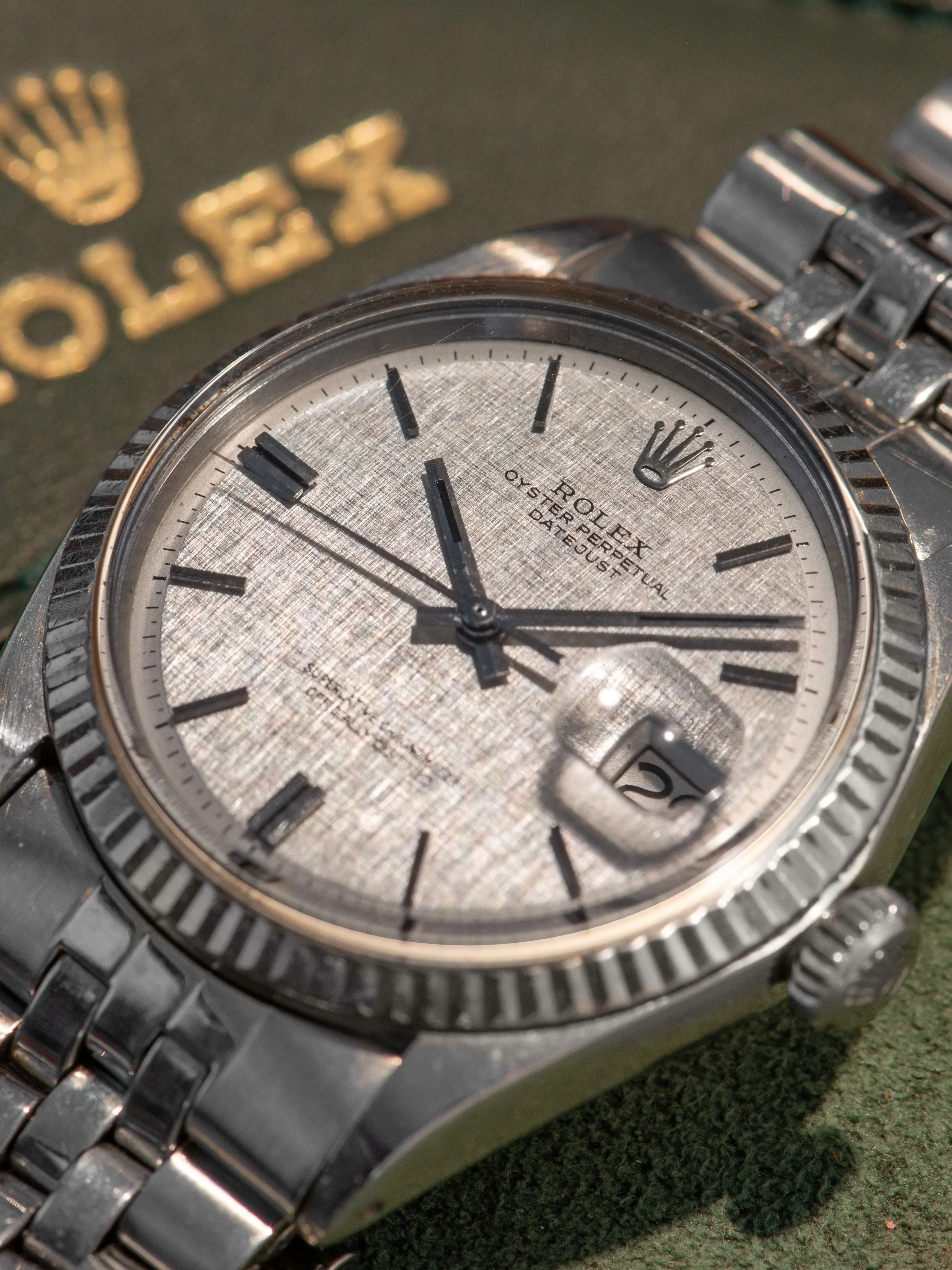1970 Rolex Datejust (Ref. 1601) Silver Linen Non-Luminous Dial