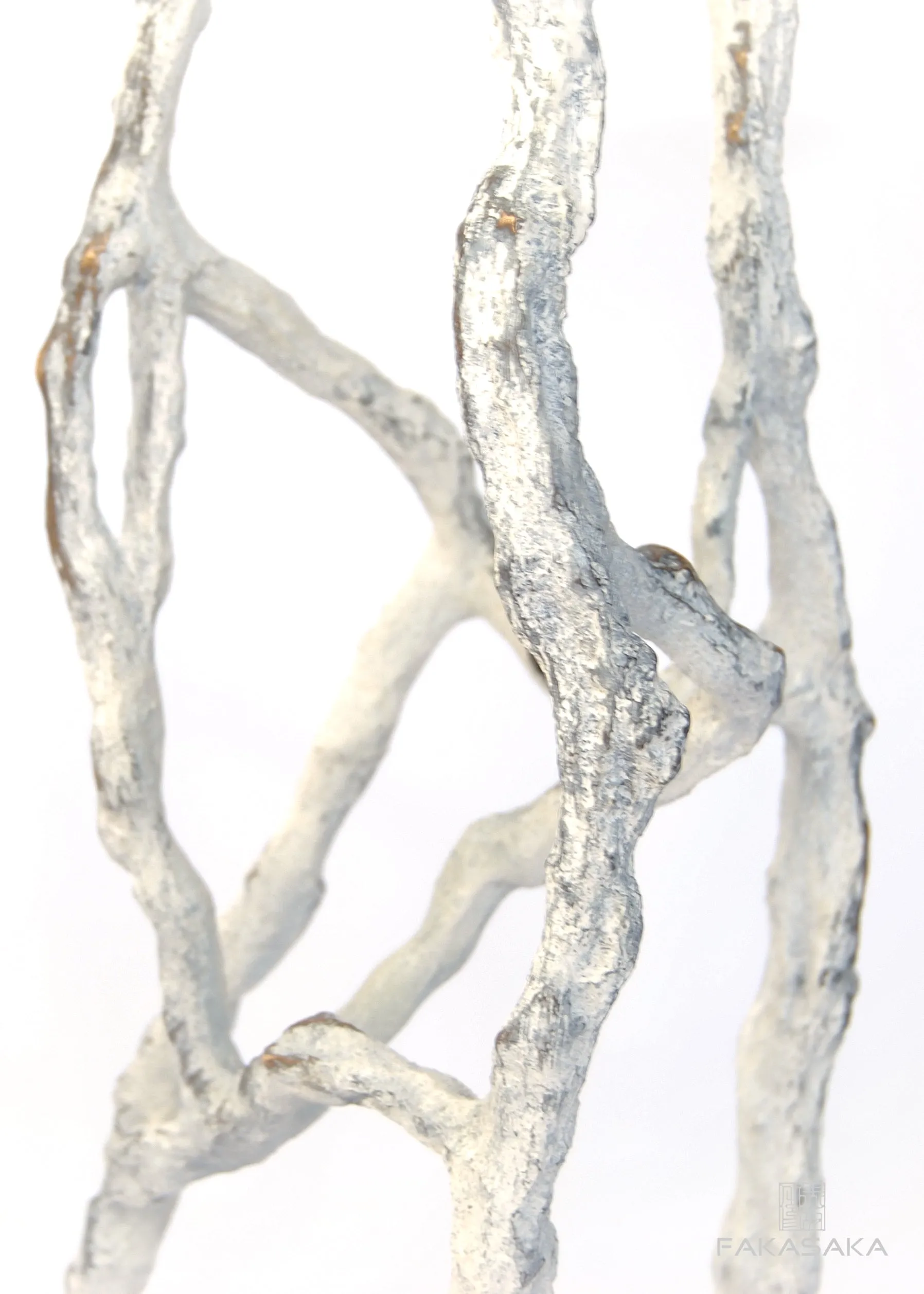 ALEXIA 3 DRINK TABLE<br><br>ONYX<br>OFF-WHITE BRONZE