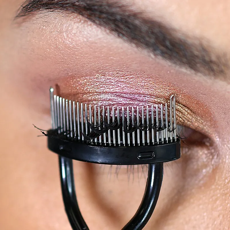 Eyelash Separator with Curved Stainless Steel Comb