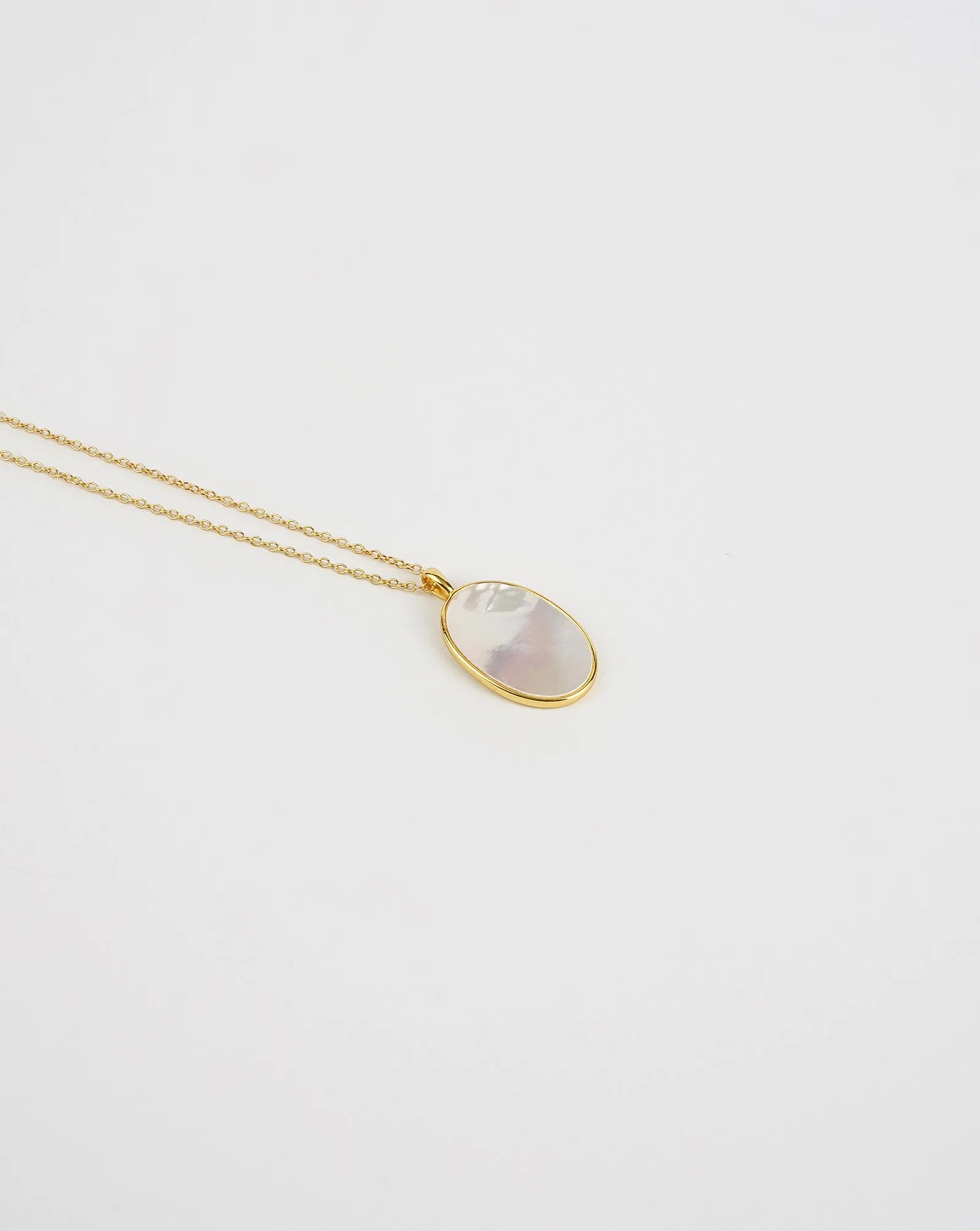 Flat Mother of Pearl Necklace