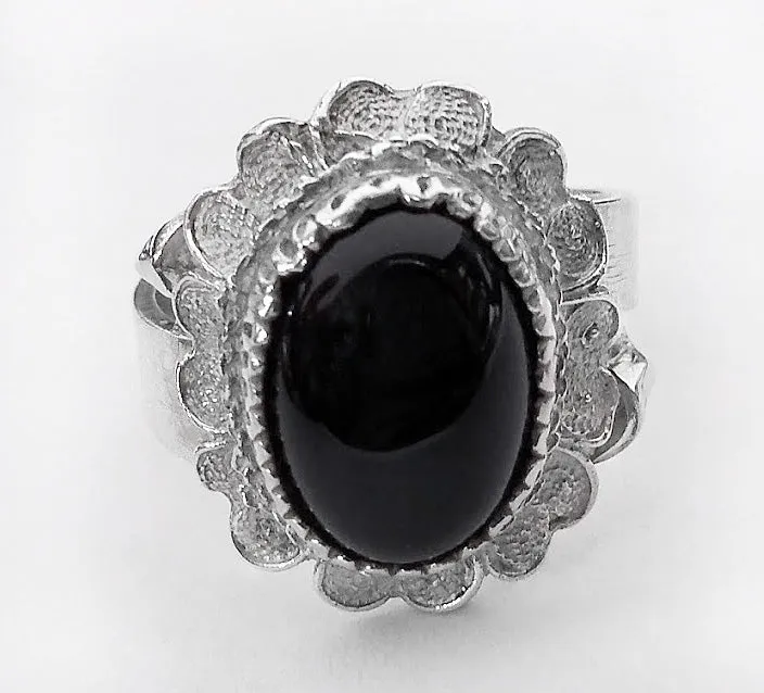 Floral Filigree Onyx Ring