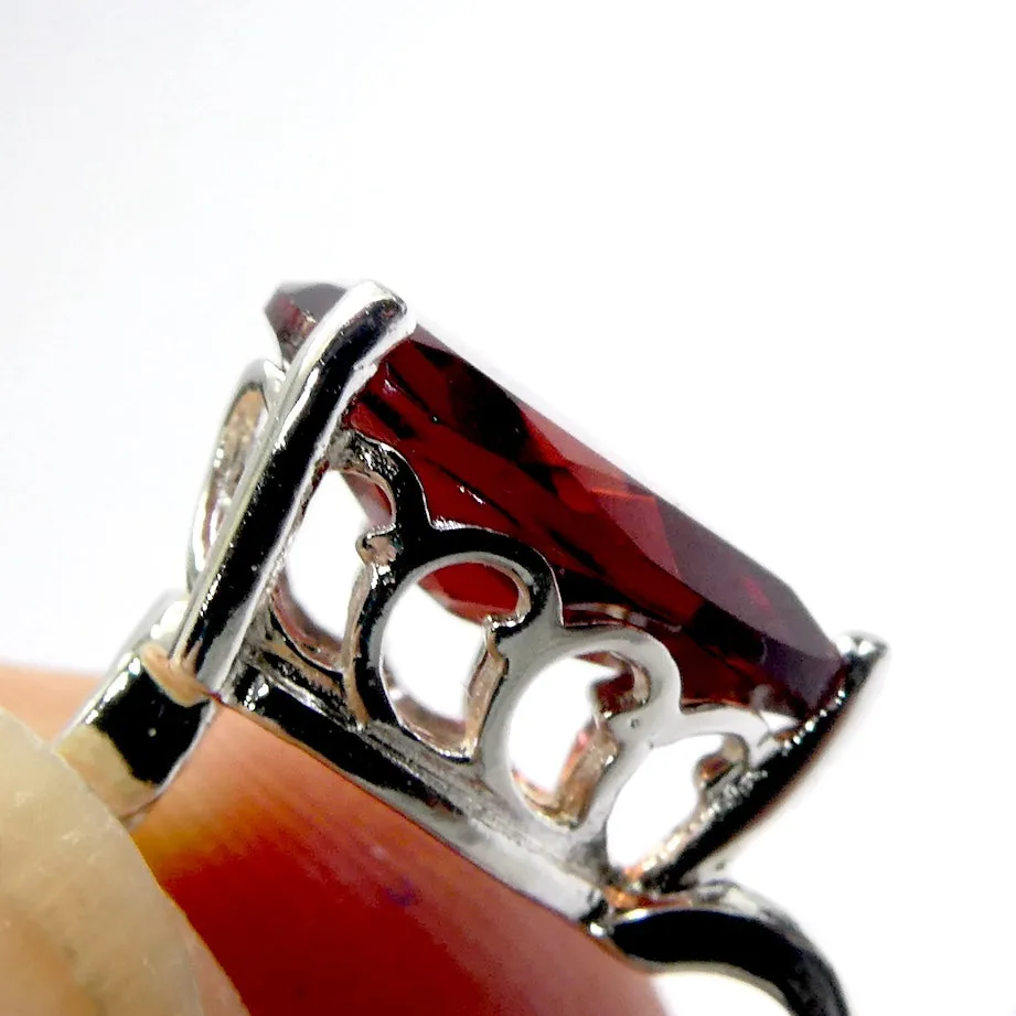 Garnet Earrings, Faceted Teardrops, Safe Hooks, 925 Silver, g1