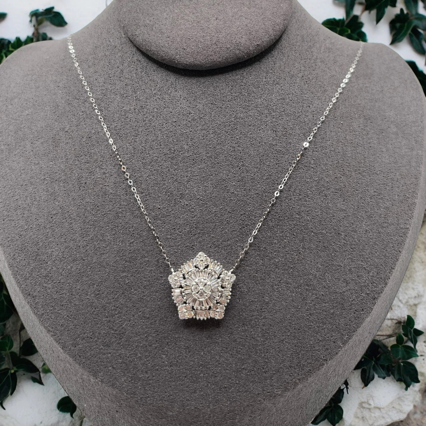 HK SETTING JENNIE DIAMOND NECKLACE