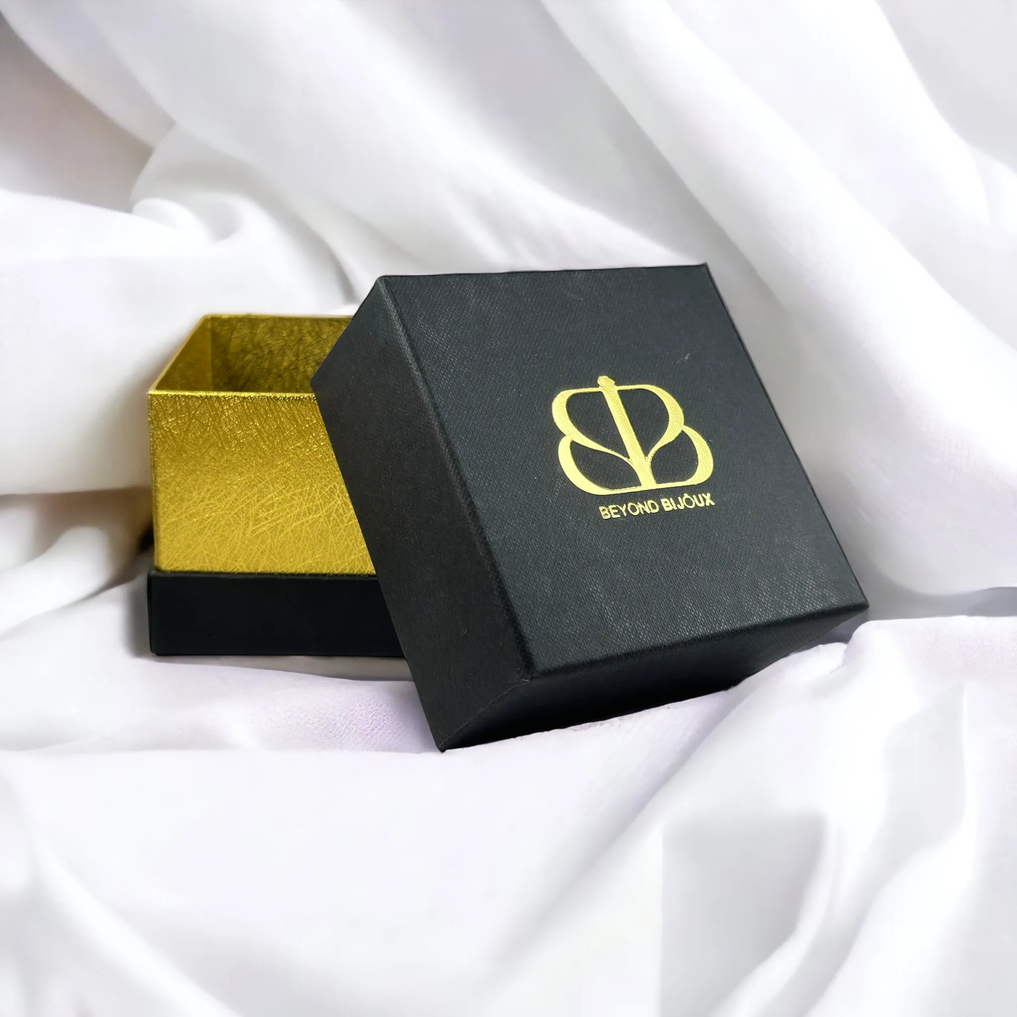 Large Bangle and Charm Box