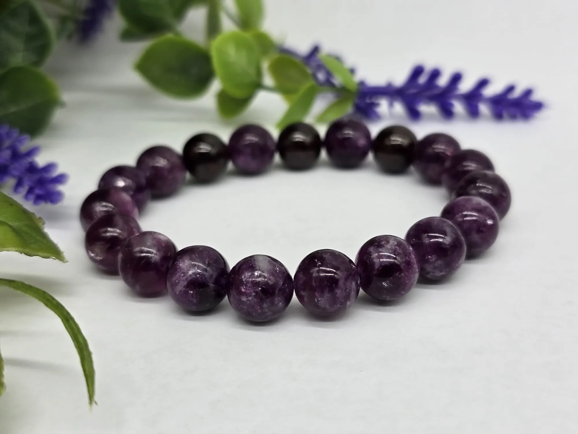 Lepidolite with Garnet AAA Grade 10mm beads bracelet 