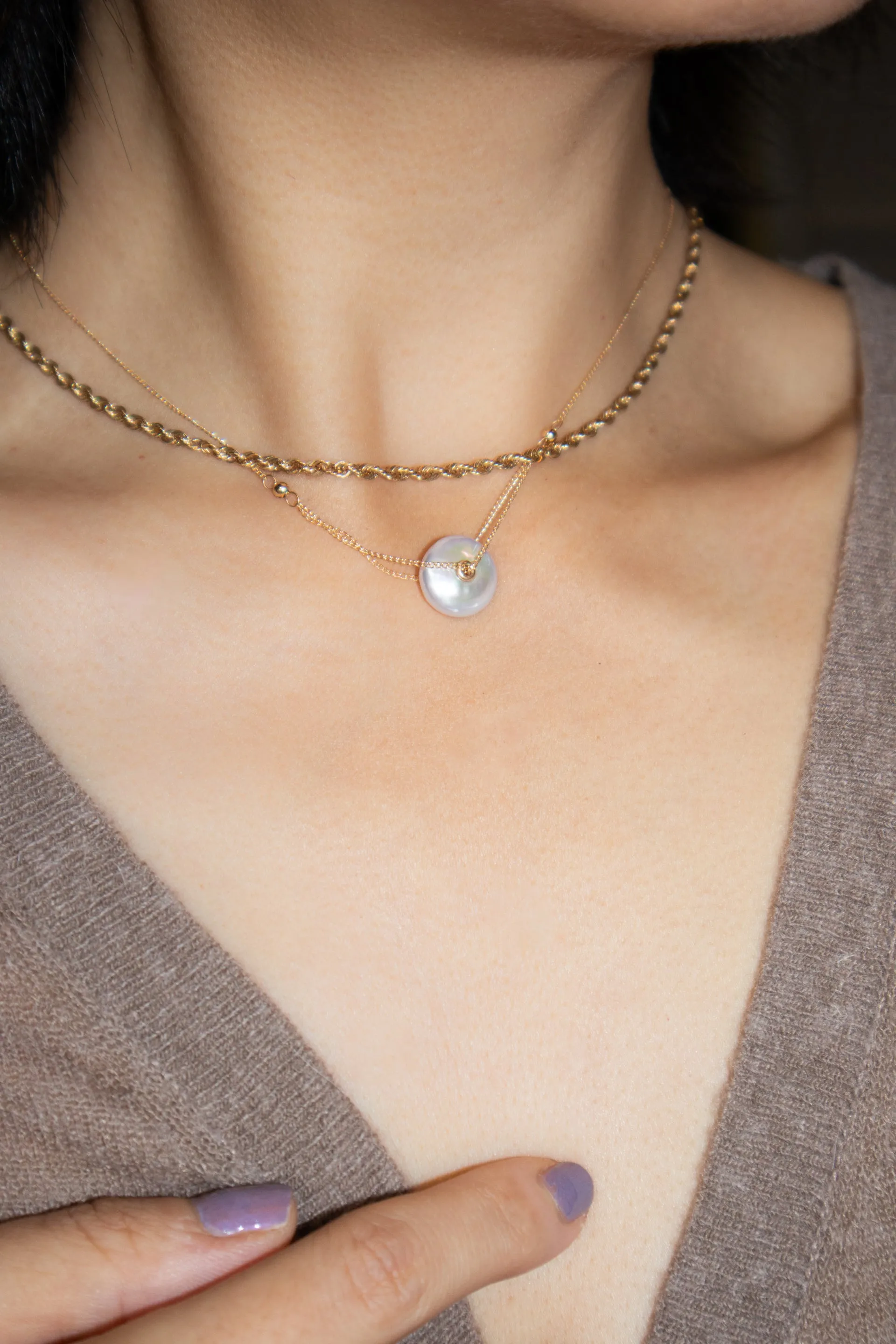 Mabel — Pendant pearl necklace