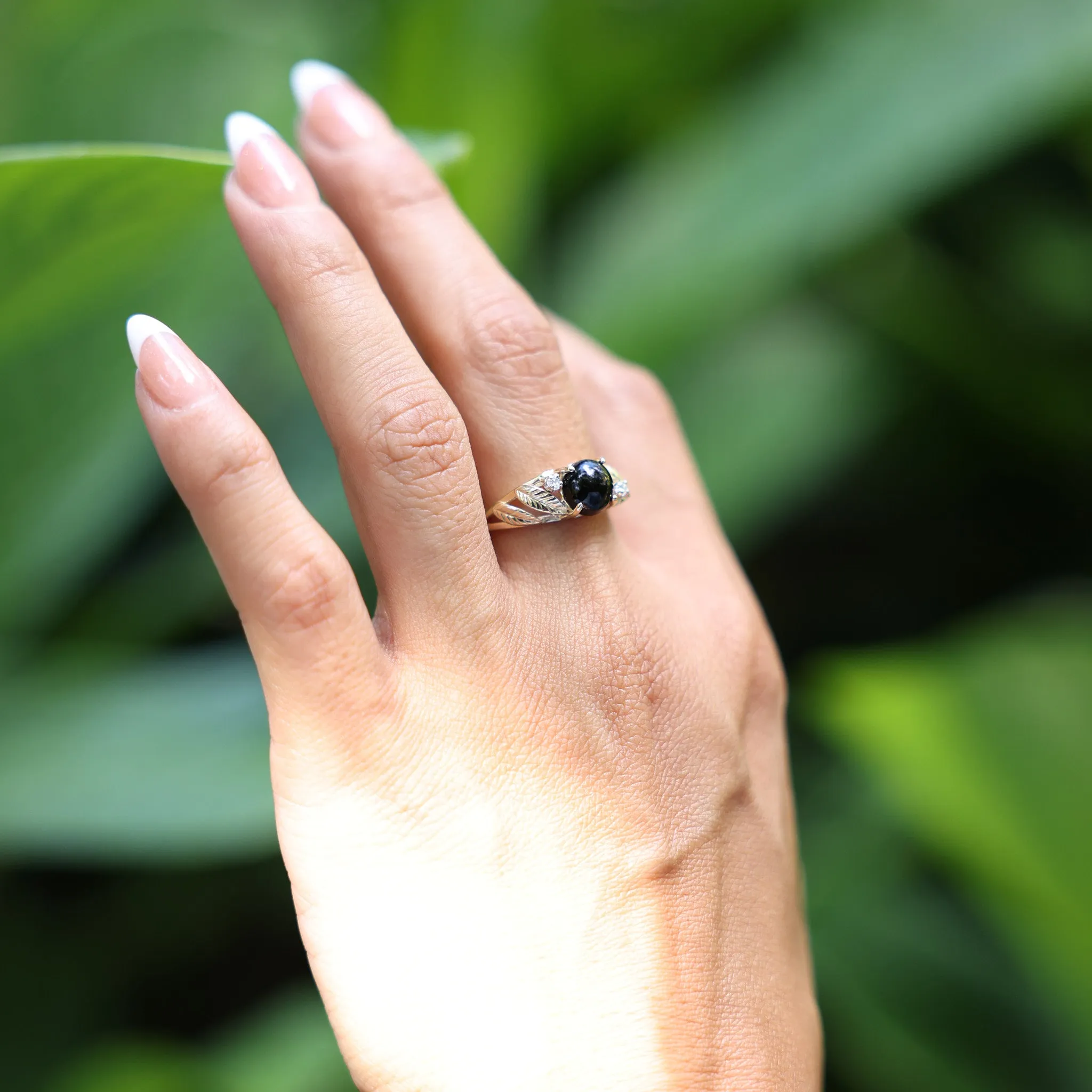 Maile Black Coral Ring in Gold with Diamonds - 7mm