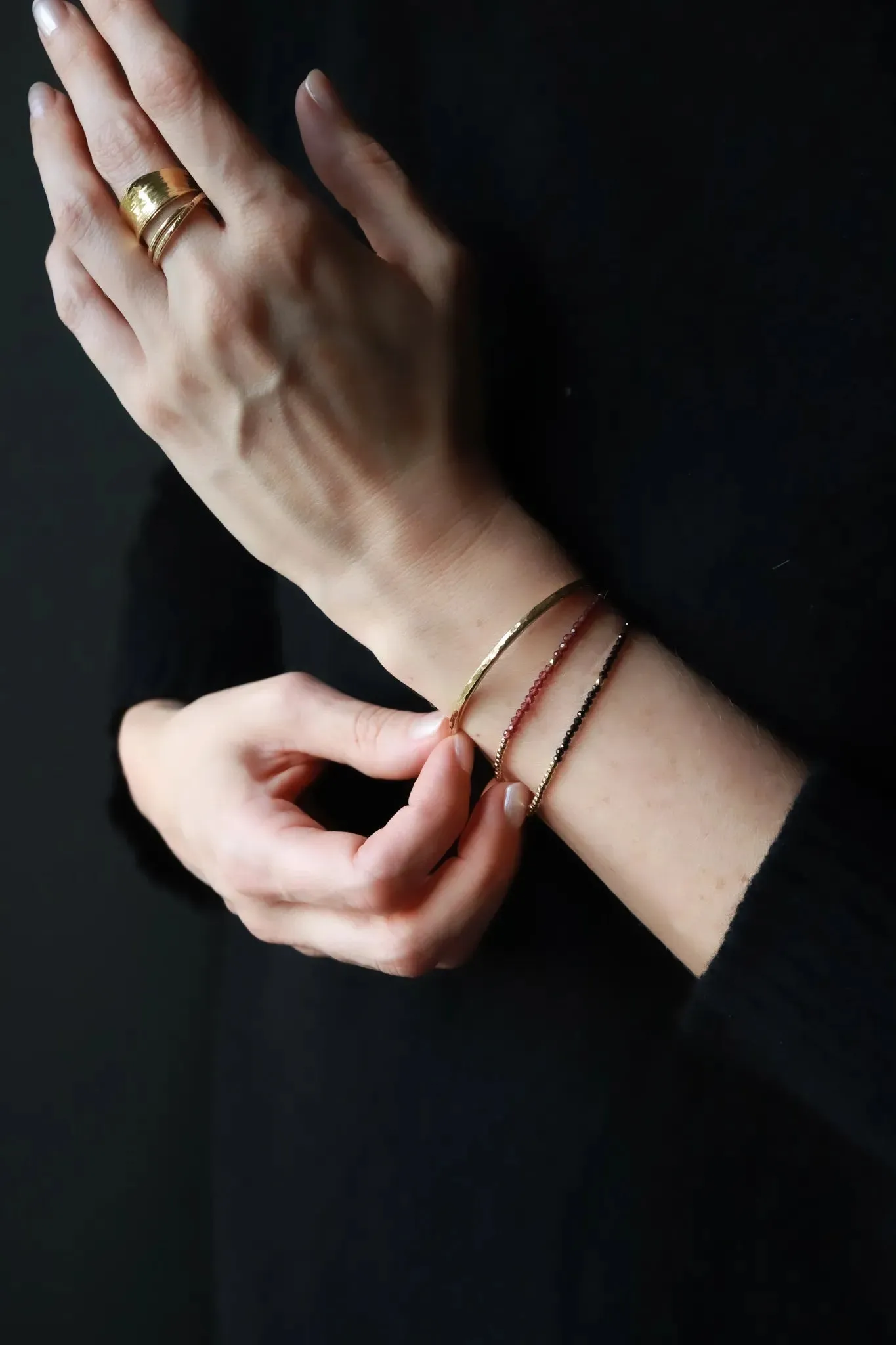 Sofia Dickie Delicate Beaded Gemstone Bracelet – Garnet