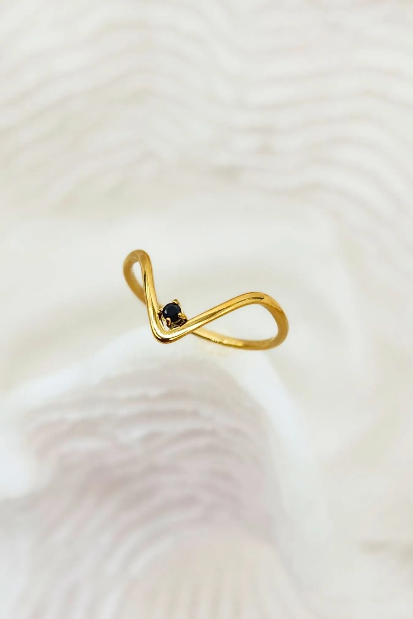 V-Shaped Black Onyx Gold Ring