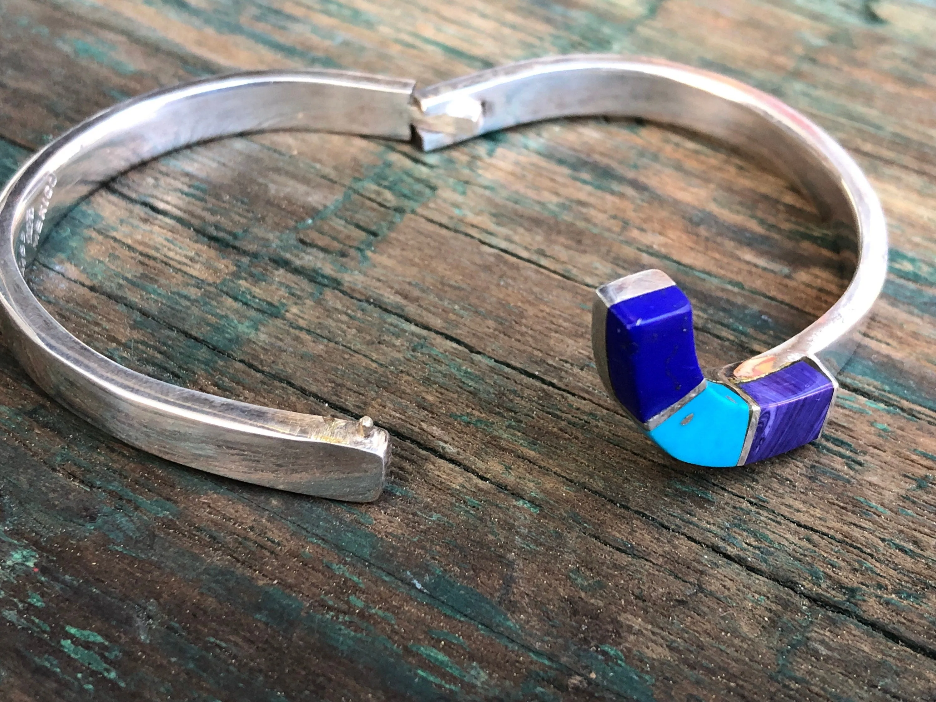 Vintage Lapis Lazuli, Turquoise & Purple Wampum Shell, Spiny Oyster Sterling Silver Hinged Native Taxco Mexican Bangle Bracelet